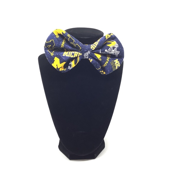 University of Michigan Handcrafted Bow Tie - 01 - Picture 5 of 13
